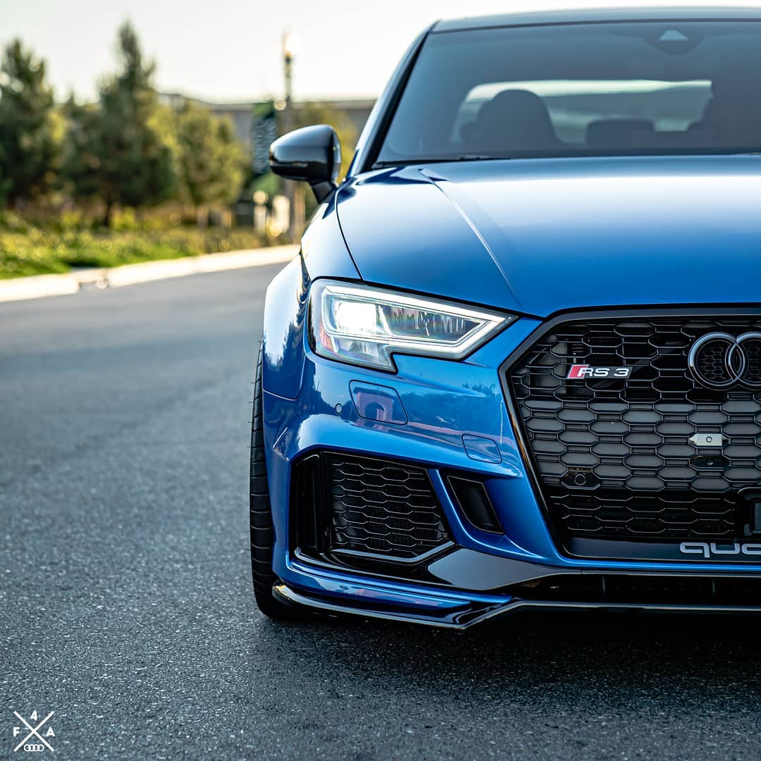 Blue Audi RS3 front end with the Method Effects splitter fitted